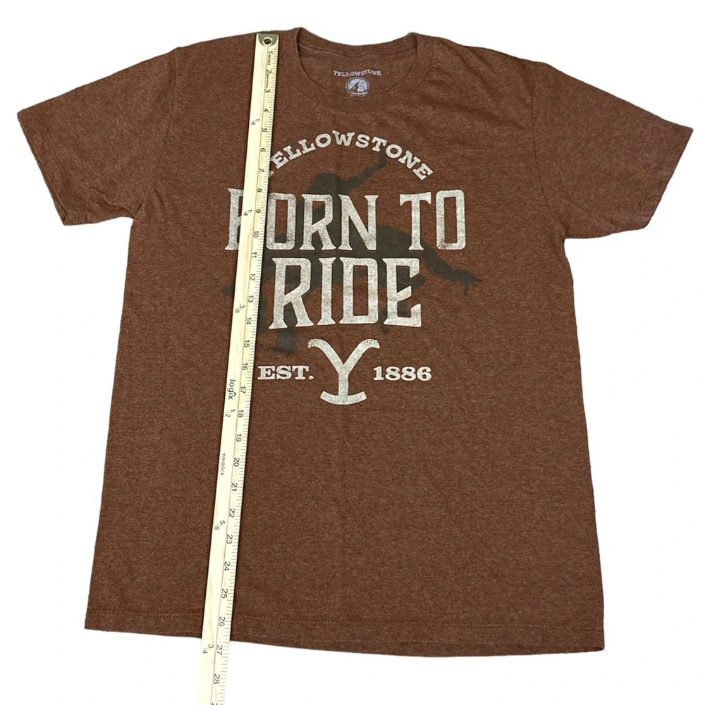 Yellowstone Paramount Born To Ride Graphic Tee Adult Cotton Blend Size Medium